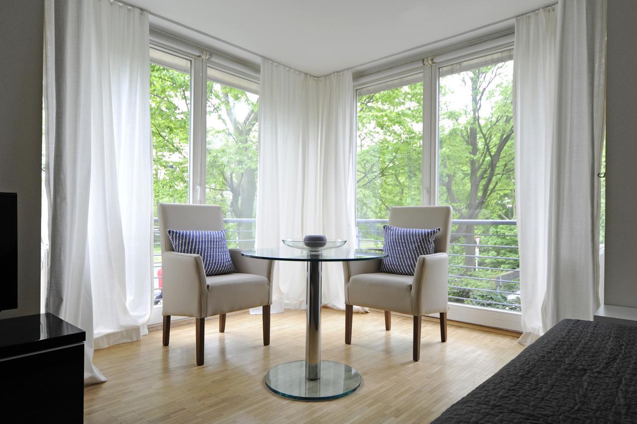 Parkside Apartment House Dusseldorf Room photo
